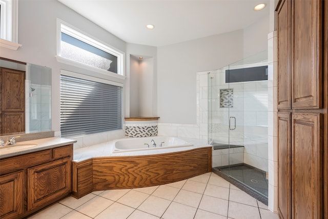 unfurnished room with light carpet, a tray ceiling, ceiling fan, and ornamental molding