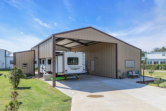 view of outdoor structure with a yard