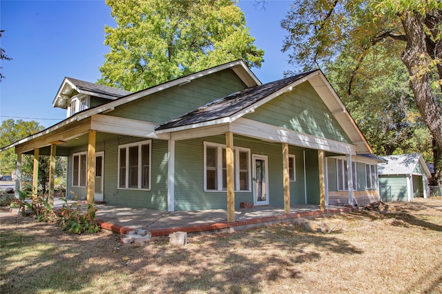 view of front of property with covered porch