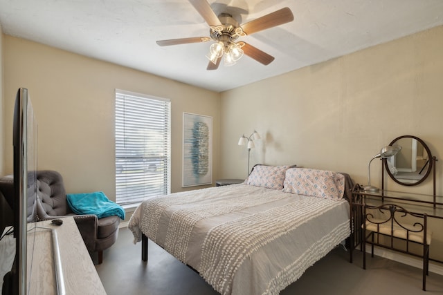 bedroom featuring ceiling fan