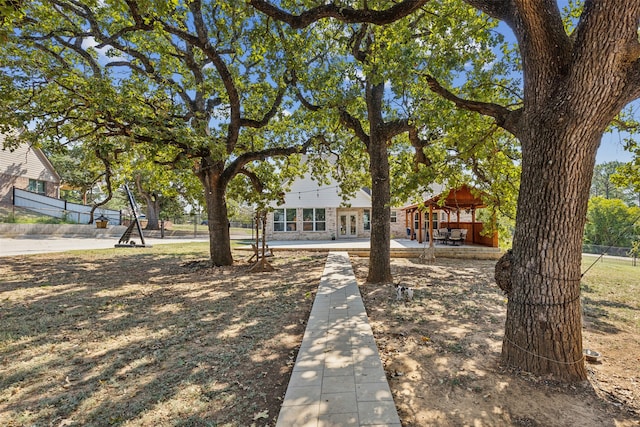 view of front of property