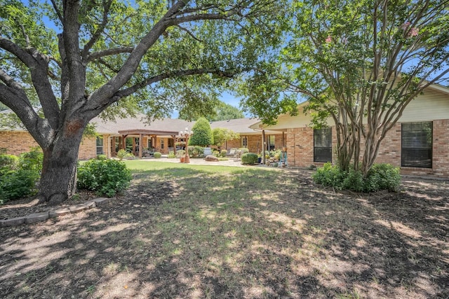 view of yard with a patio