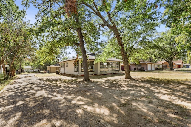 view of front of house