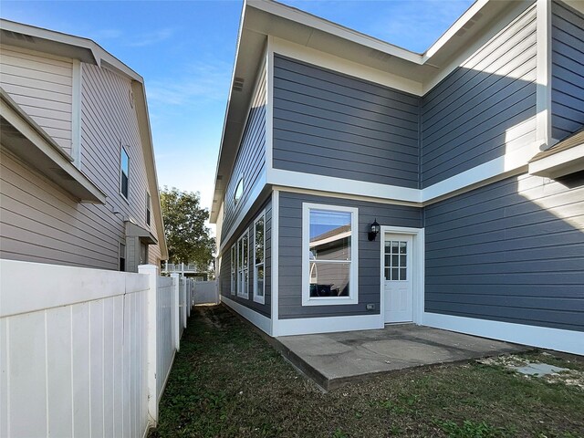 exterior space featuring fence