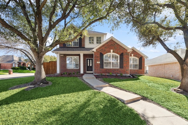 view of front of home featuring a front yard