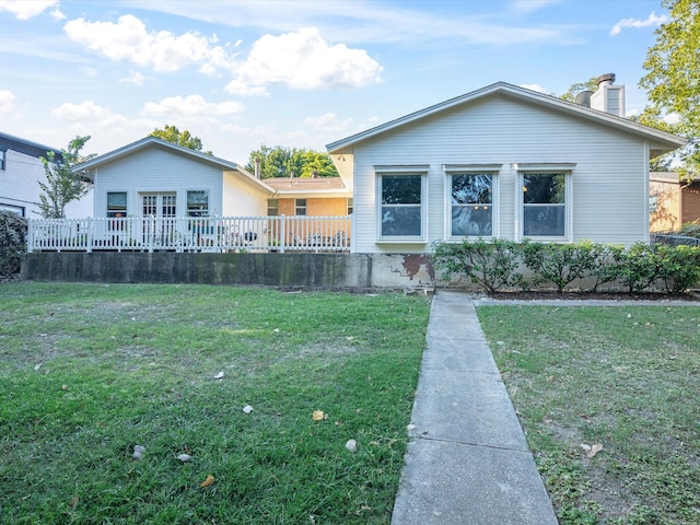 view of front of house with a front yard