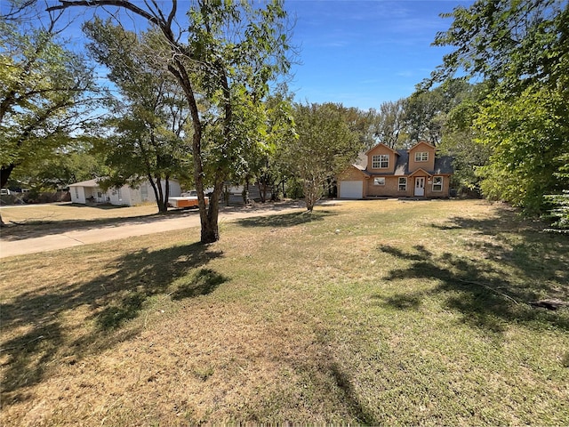 117 Avondale Ave, Azle, TX 76020 - view of yard