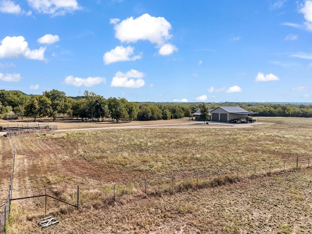 view of yard featuring a rural view