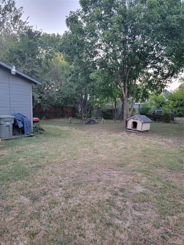 Listing photo 3 for 1713 Dennison St, Dallas TX 75212