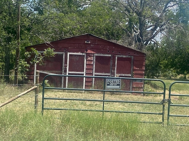 view of outdoor structure