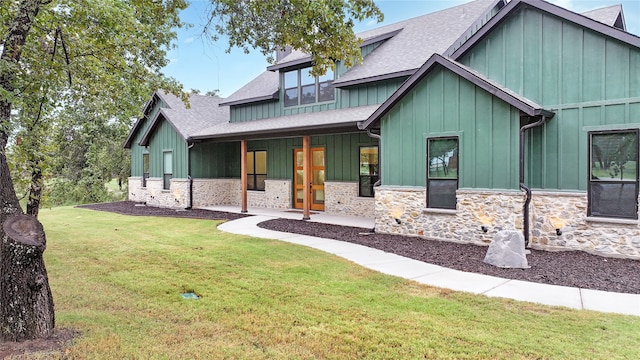 view of front of home with a front yard