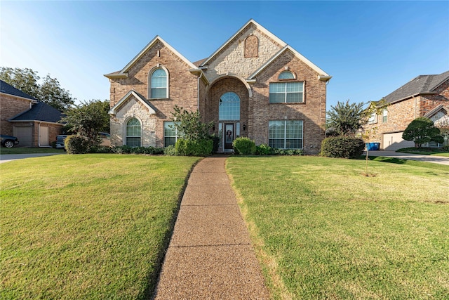 front of property with a front lawn