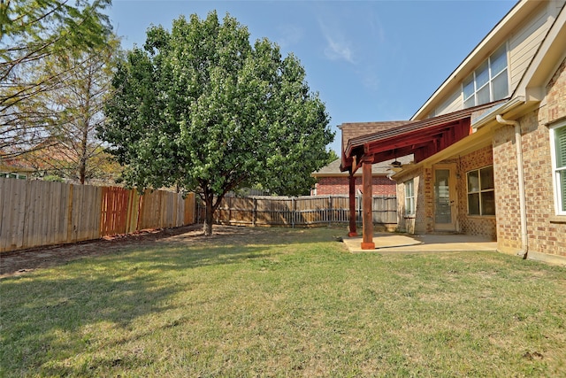 view of yard with a patio area