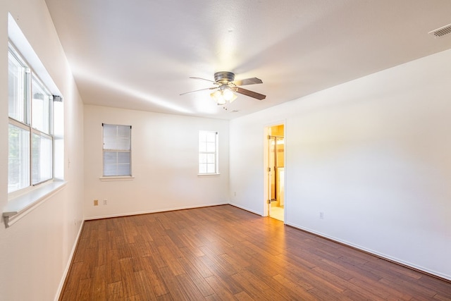 unfurnished room featuring wood-type flooring and ceiling fan