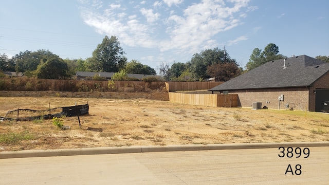 3899 Rose Hill Ct, Denison, TX 75020