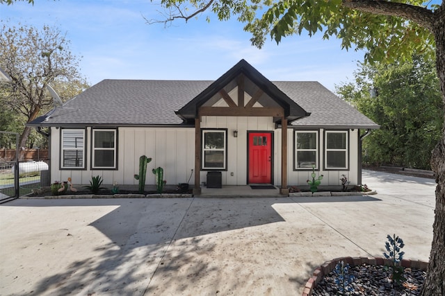 view of front of home