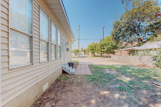 view of yard featuring a patio