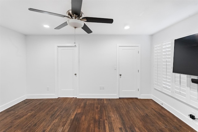 926 S Waverly Dr, Dallas, TX 75208 - unfurnished living room with wood finished floors, a ceiling fan, baseboards, and recessed lighting