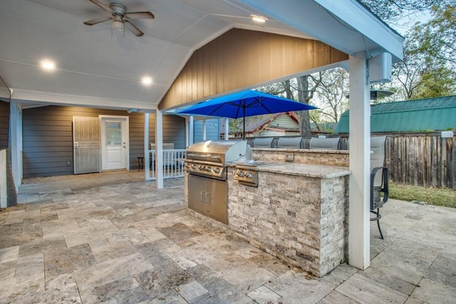 926 S Waverly Dr, Dallas, TX 75208 - view of patio featuring area for grilling, a grill, fence, and ceiling fan