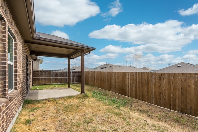 view of yard with a patio