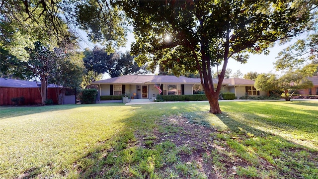 Listing photo 3 for 4508 Ivy Dr, Mesquite TX 75150