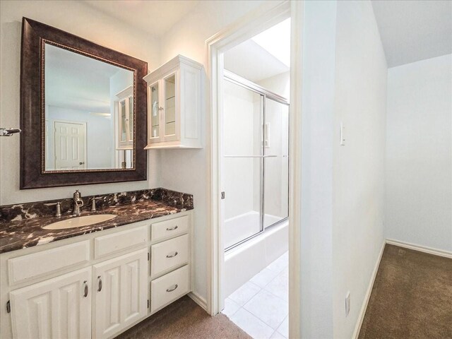 spacious closet with carpet floors