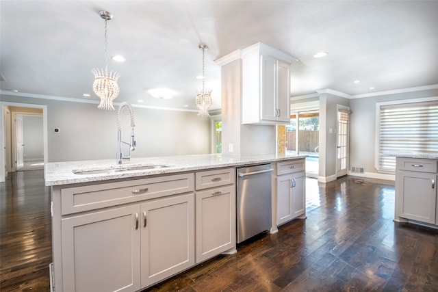 kitchen featuring crown molding, dark hardwood / wood-style flooring, decorative light fixtures, sink, and stainless steel dishwasher