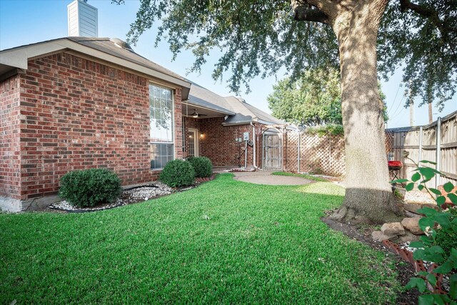 7906 Munich Dr, Rowlett, TX 75089 - view of yard