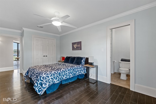 bedroom with a closet, wood-type flooring, crown molding, and ceiling fan