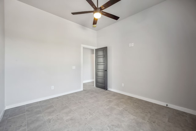 empty room featuring ceiling fan