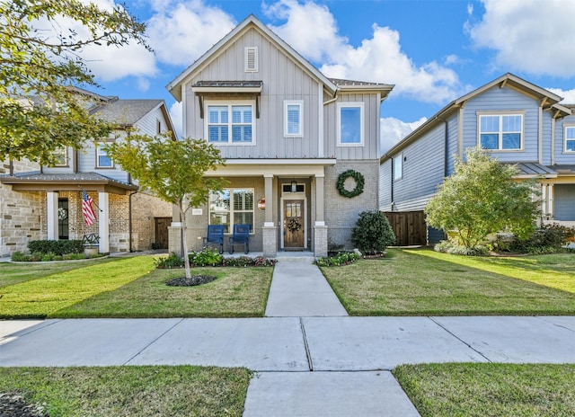 view of front facade with a front lawn