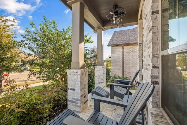 view of patio with ceiling fan