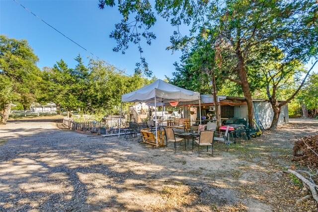 view of yard with a patio