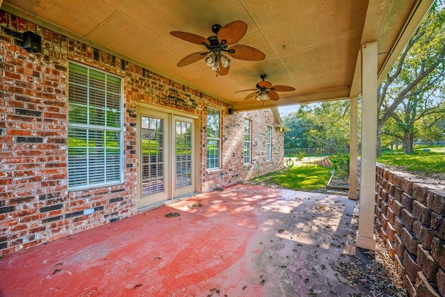 view of patio with ceiling fan