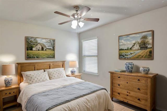 bedroom with ceiling fan