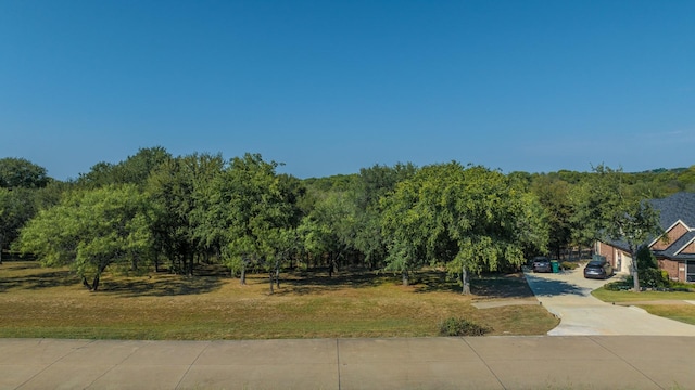 Listing photo 3 for 2651 Creekwood Dr, Cedar Hill TX 75104