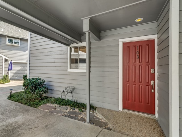 view of property entrance