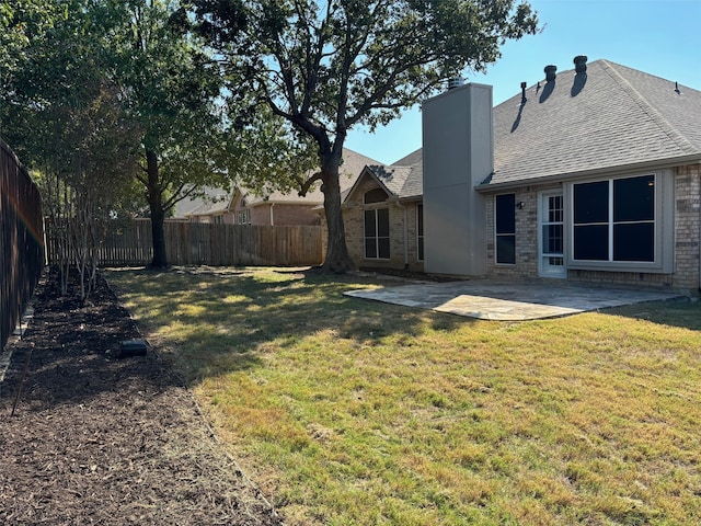 view of yard with a patio