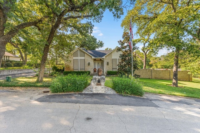 view of front of home with a front yard