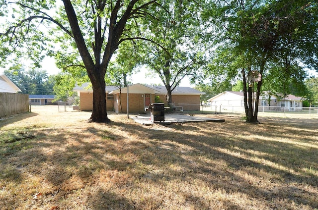 view of yard with a patio