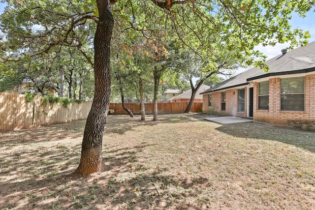 view of yard with a patio area