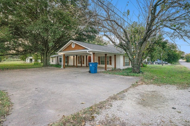 view of front facade with covered porch