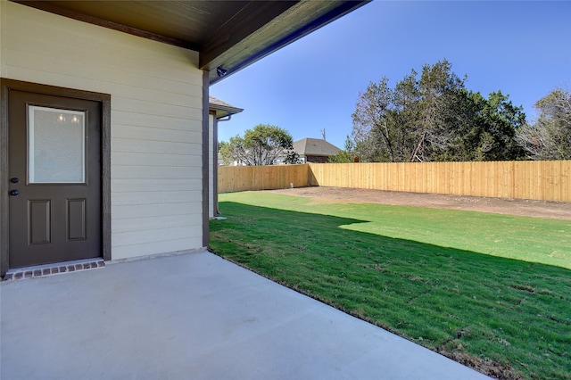 view of yard with a patio