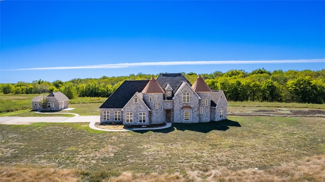 view of front of house with a front lawn