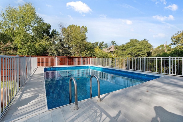 view of swimming pool