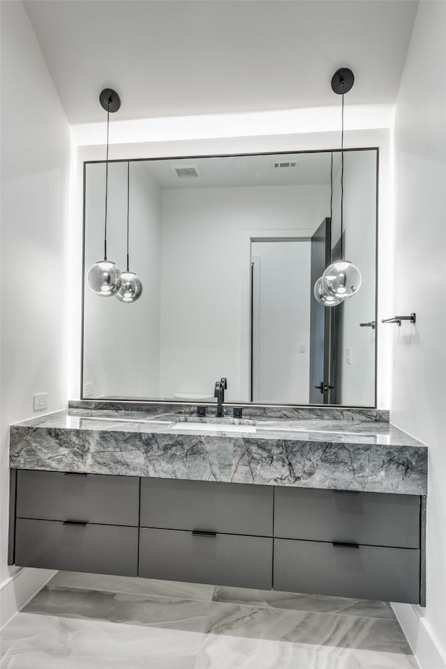 bathroom with vanity