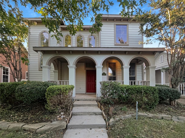 view of front of home featuring a porch