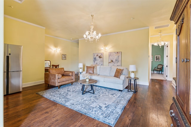 living room featuring dark wood-type flooring, crown molding, and a chandelier