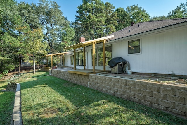 view of yard with a patio