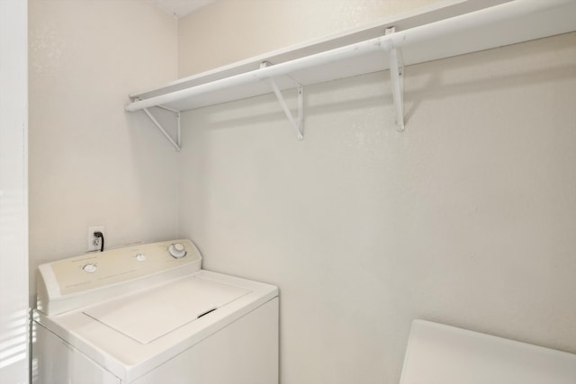 laundry room featuring washer / clothes dryer